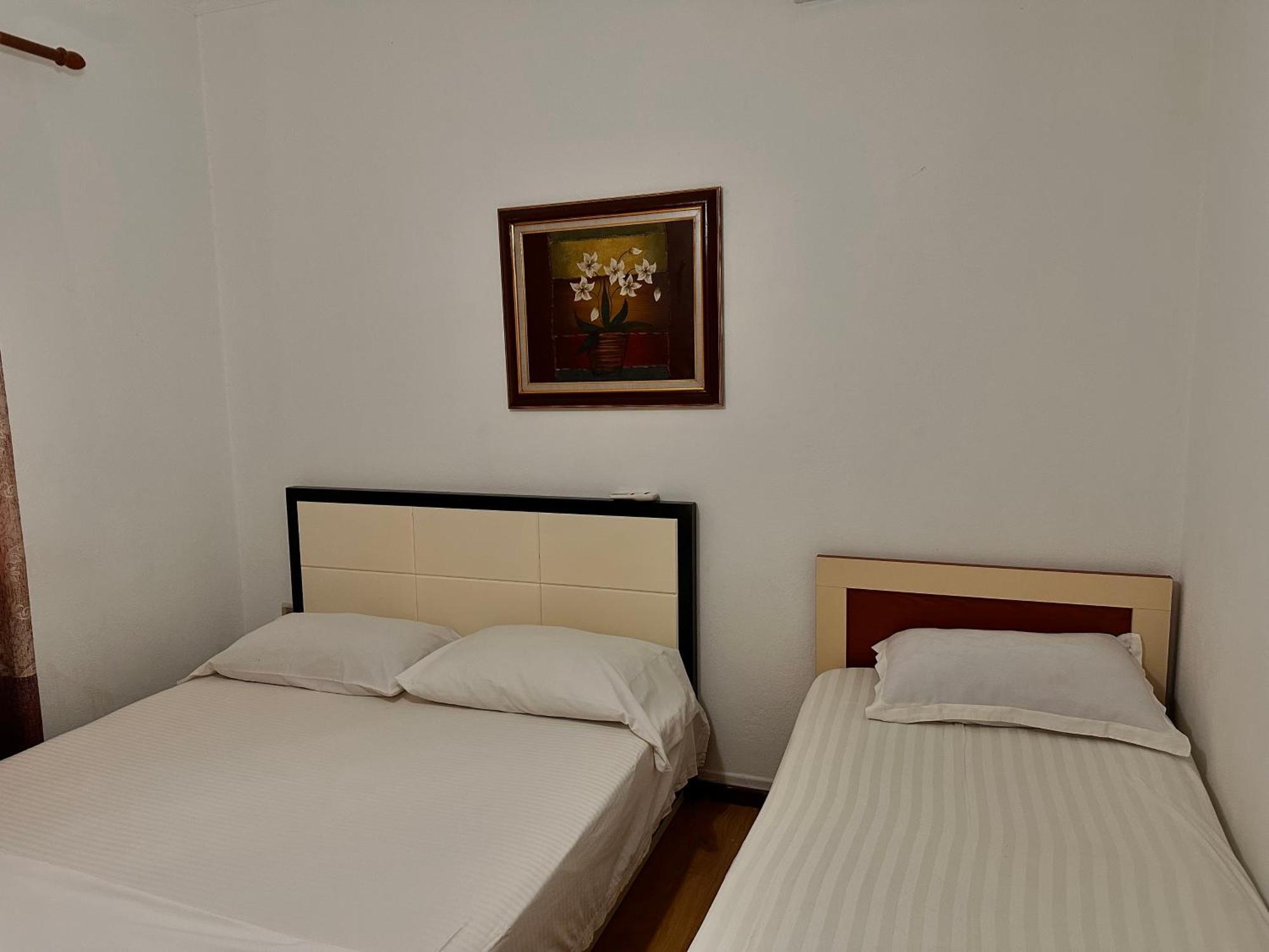 Hostel Grande House Тирана Экстерьер фото