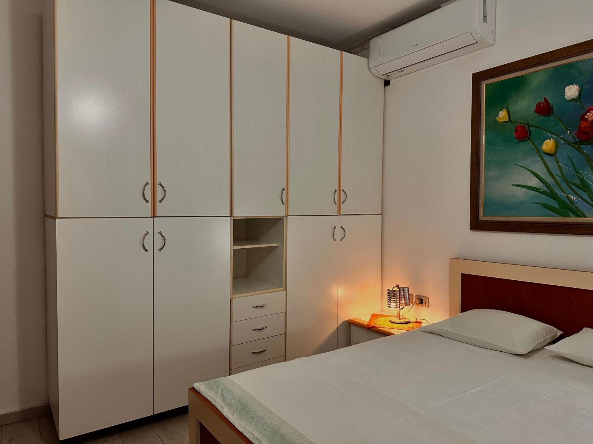 Hostel Grande House Тирана Экстерьер фото