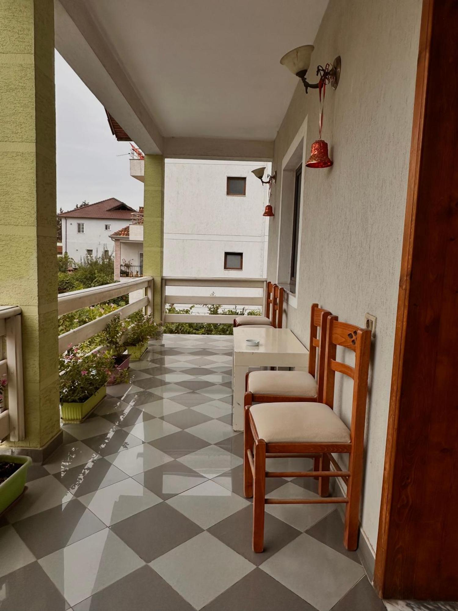 Hostel Grande House Тирана Экстерьер фото