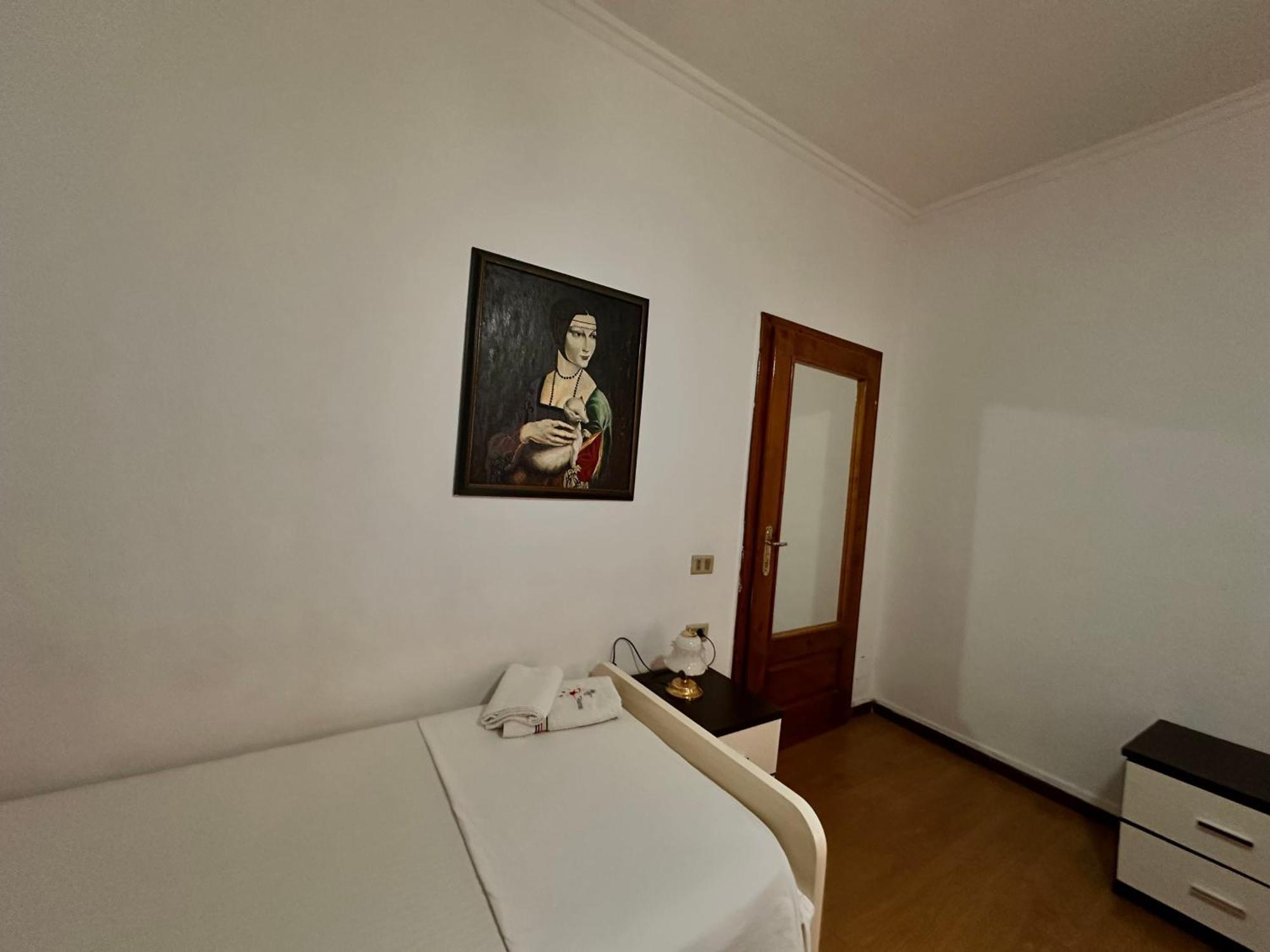 Hostel Grande House Тирана Экстерьер фото